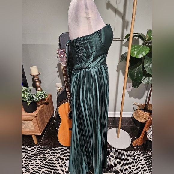 VICI Leanna Strapless Bustier Satin Pleated Maxi Midi Dress.Emerald Green.S NWOT - Picture 10 of 13